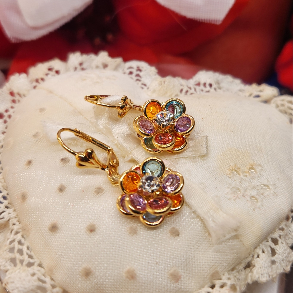 18kt Gldp Barzel Flower Dangel Earrings